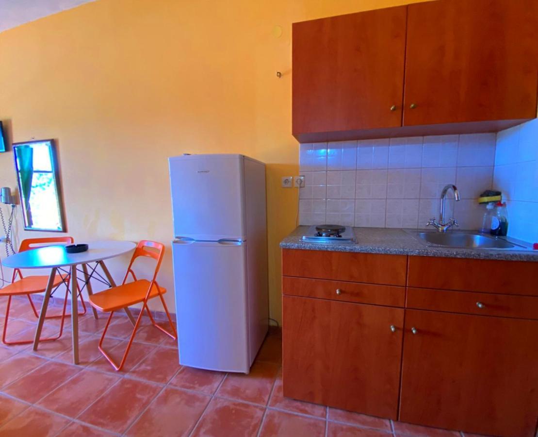Villa Krini Skiathos Town Bagian luar foto
