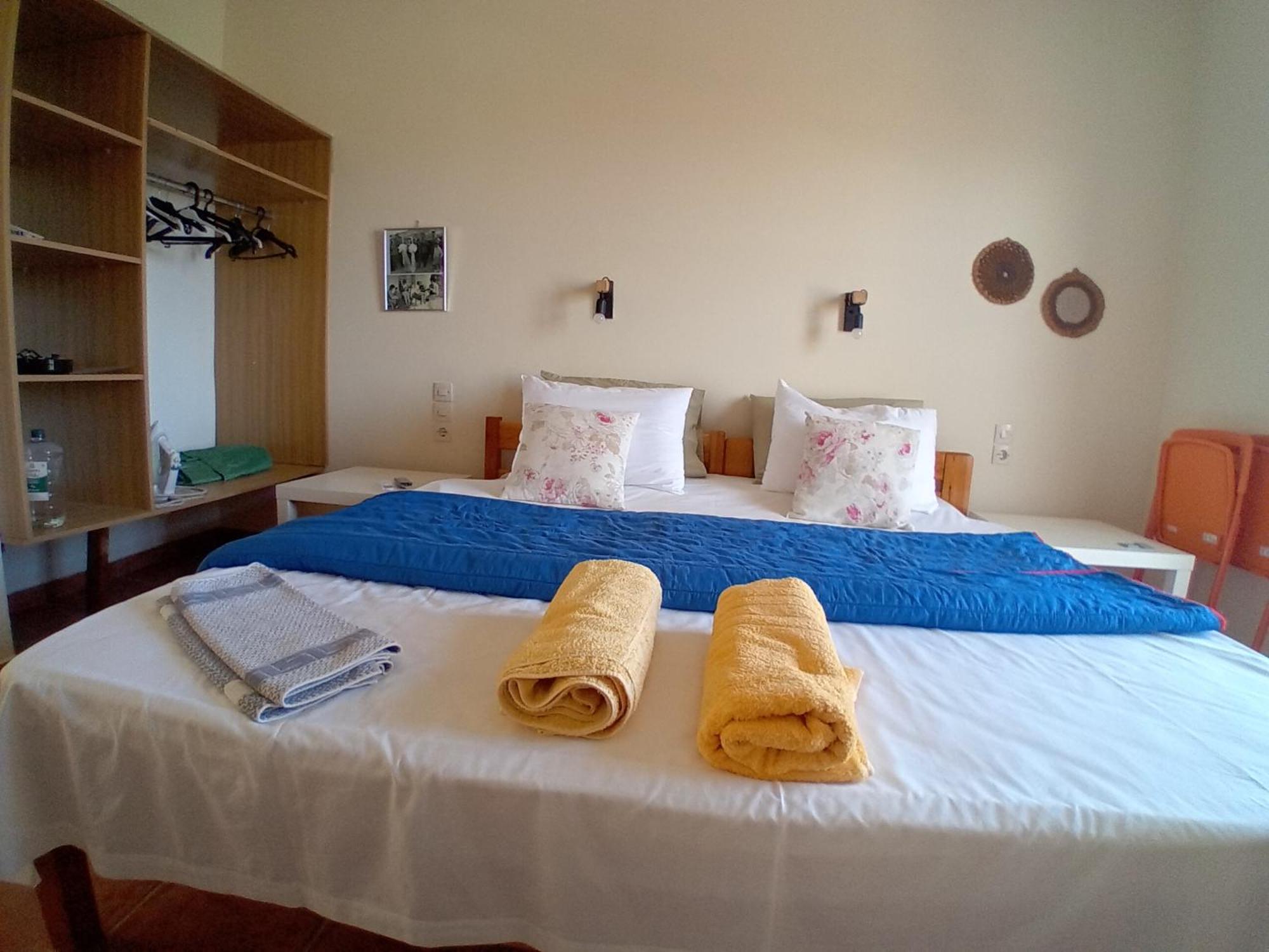 Villa Krini Skiathos Town Bagian luar foto