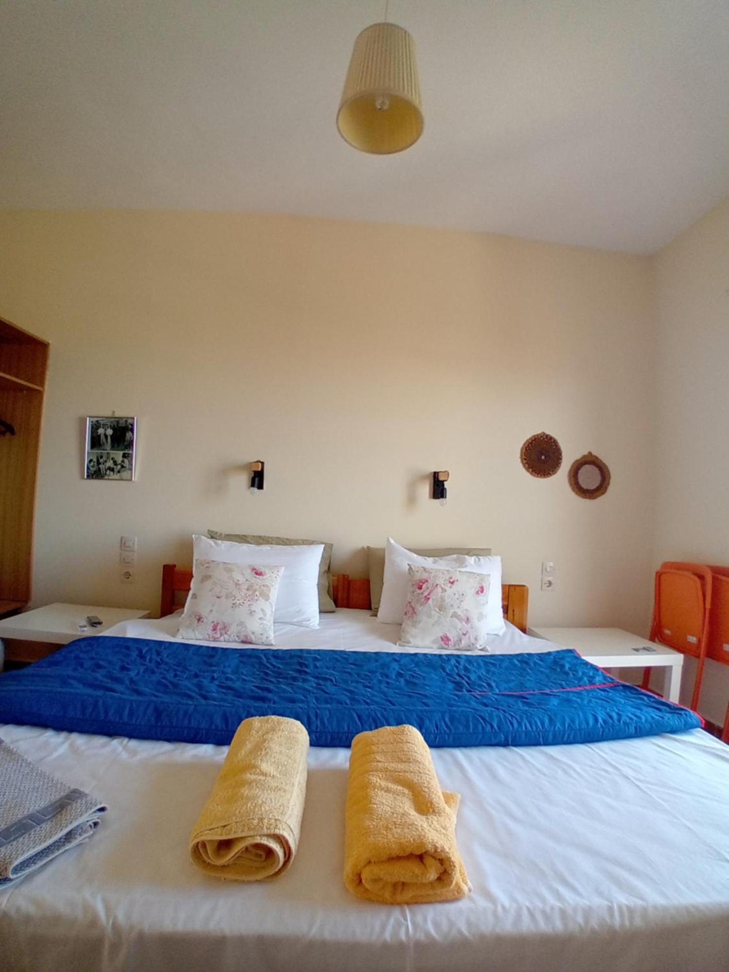 Villa Krini Skiathos Town Bagian luar foto